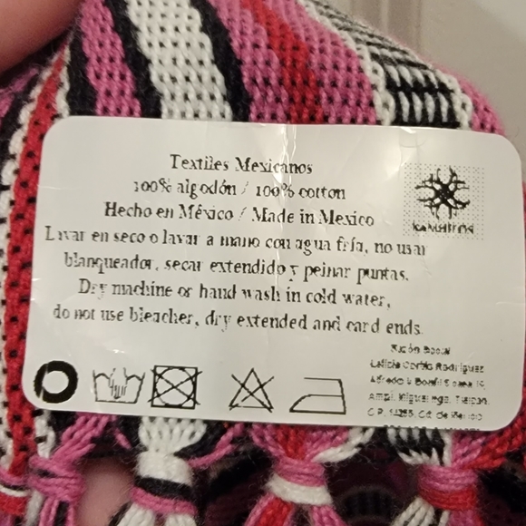 Kamhilos Textiles Poncho Crafted on a Loom w/Tassels! - Picture 7 of 8